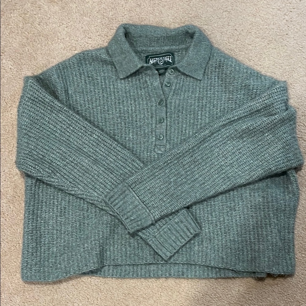 American Eagle Sweater